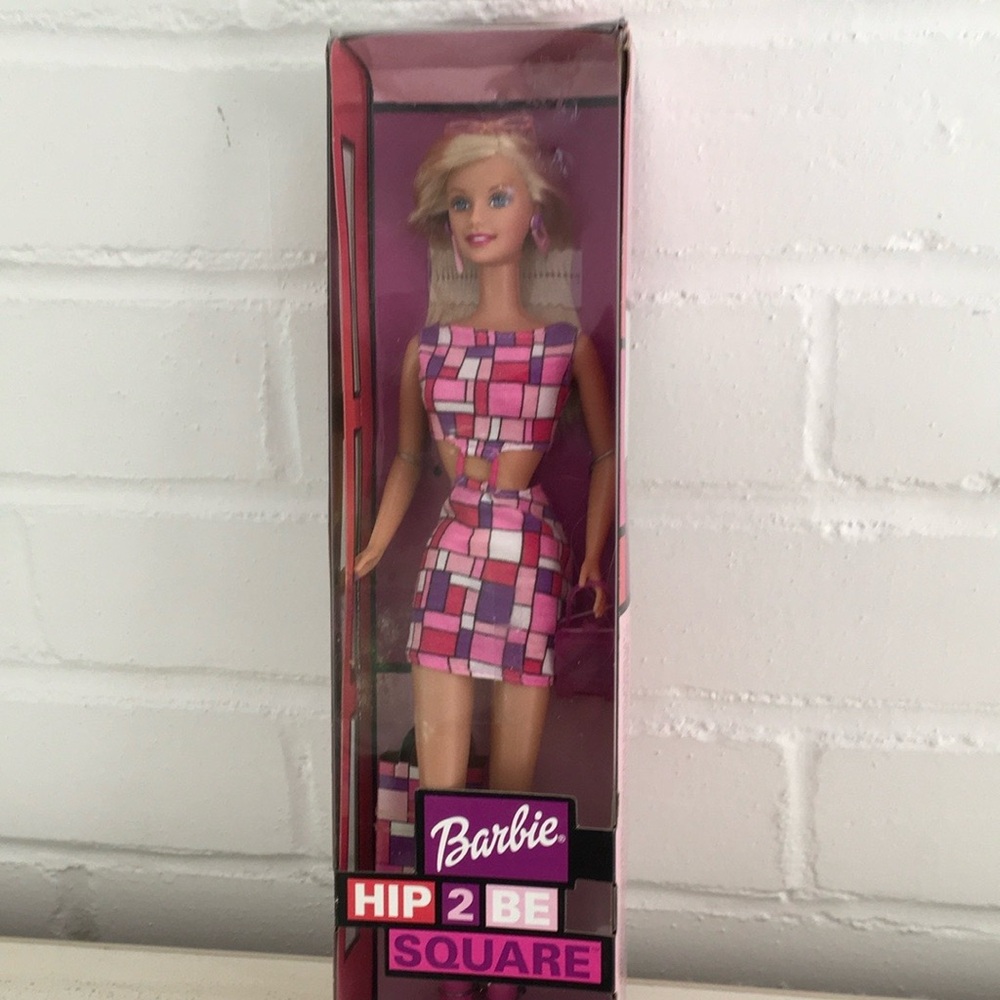 New In Box Mattel Groovy Barbie - Hip 2 Be Square - #28313